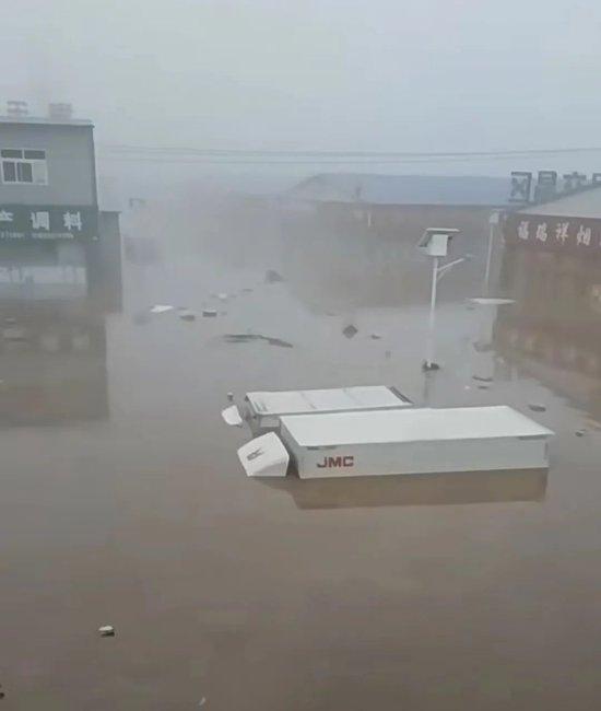 涿州呼救最深积水超三米
