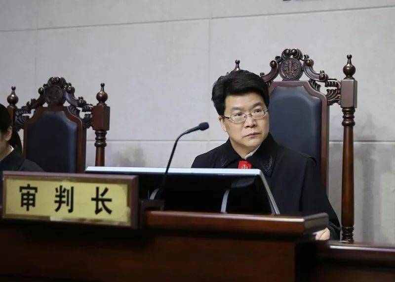 判了！上海“黑老大”被限制减刑，区政法委书